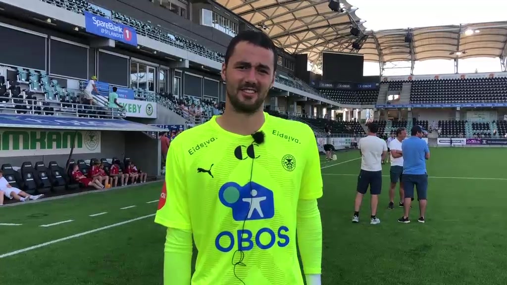 Lars Larsson Jendal var nære på å score på dødball: